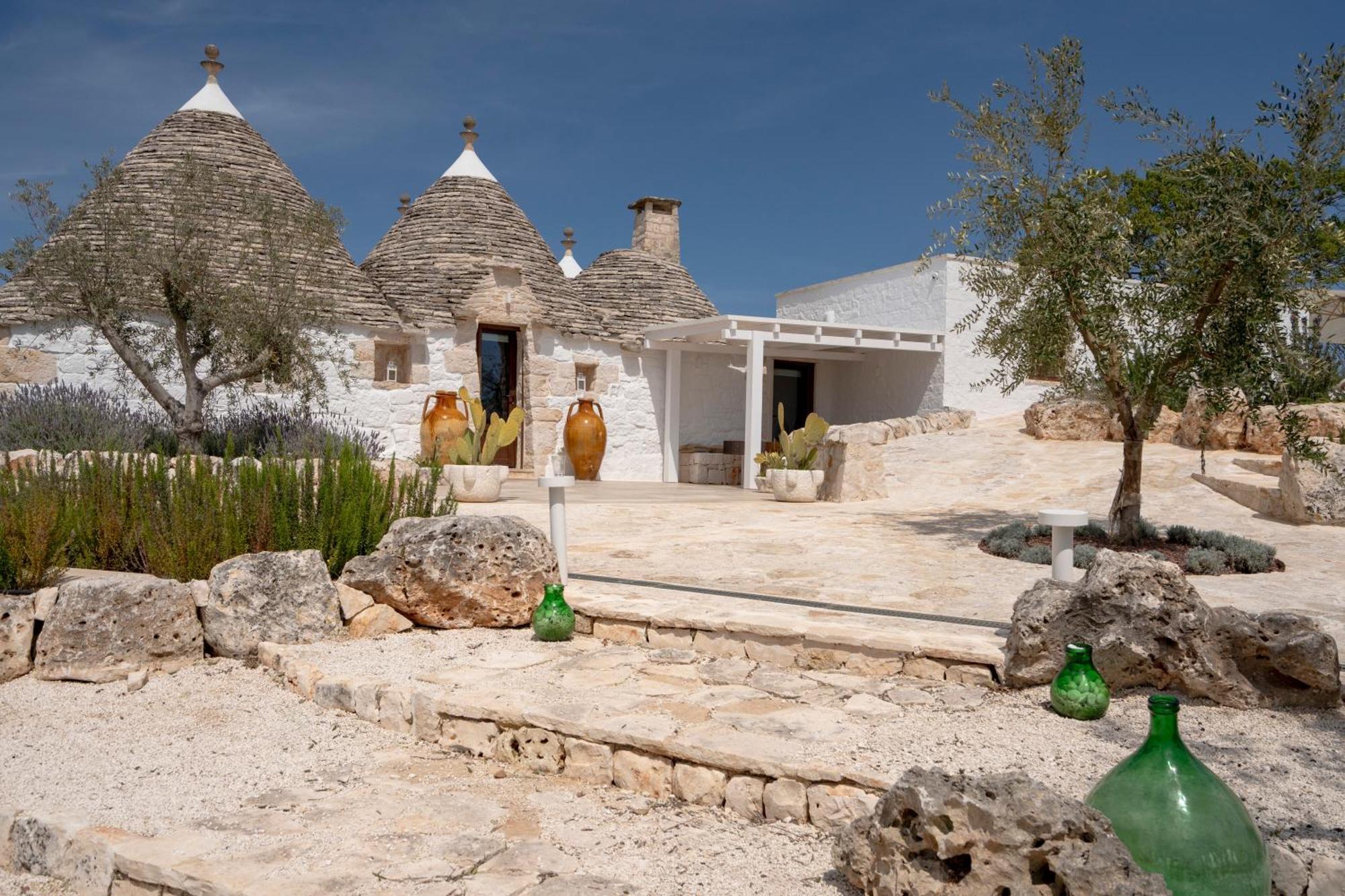 Trullo Perla Greta - Luxury Country Villa & Private Heated Pool Алберобело Екстериор снимка