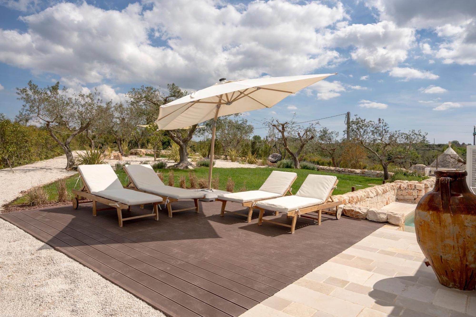 Trullo Perla Greta - Luxury Country Villa & Private Heated Pool Алберобело Екстериор снимка