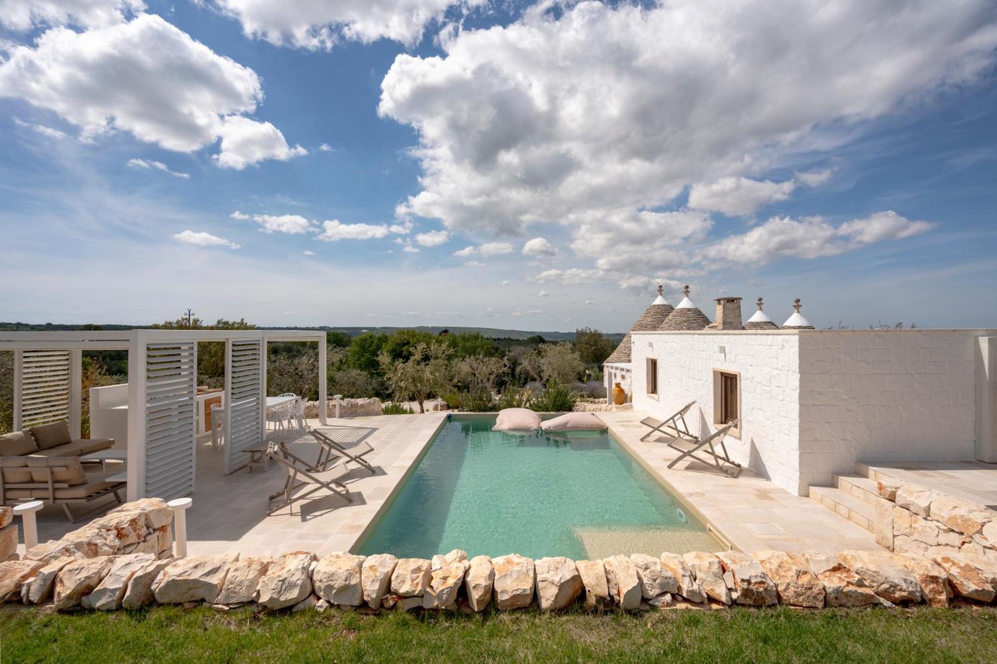 Trullo Perla Greta - Luxury Country Villa & Private Heated Pool Алберобело Екстериор снимка