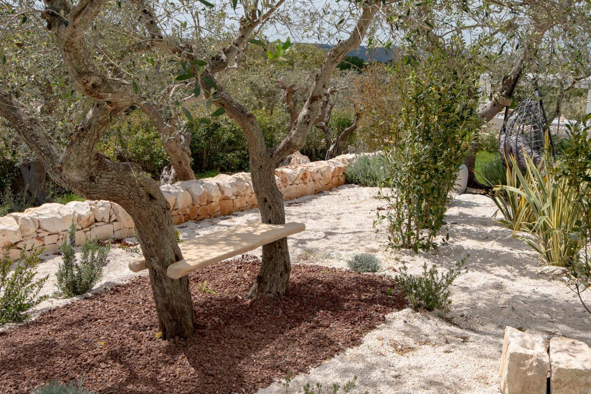 Trullo Perla Greta - Luxury Country Villa & Private Heated Pool Алберобело Екстериор снимка